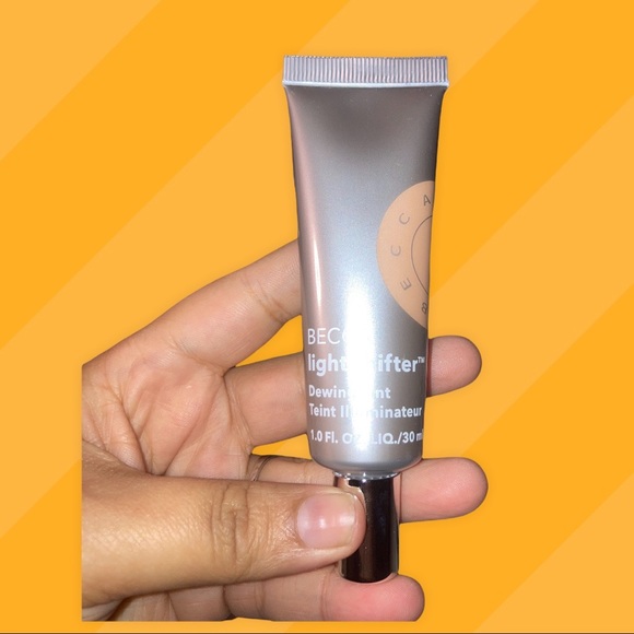 NIB Becca 24 hour Fountain Ultimate Coverage Bundle - Picture 7 of 11